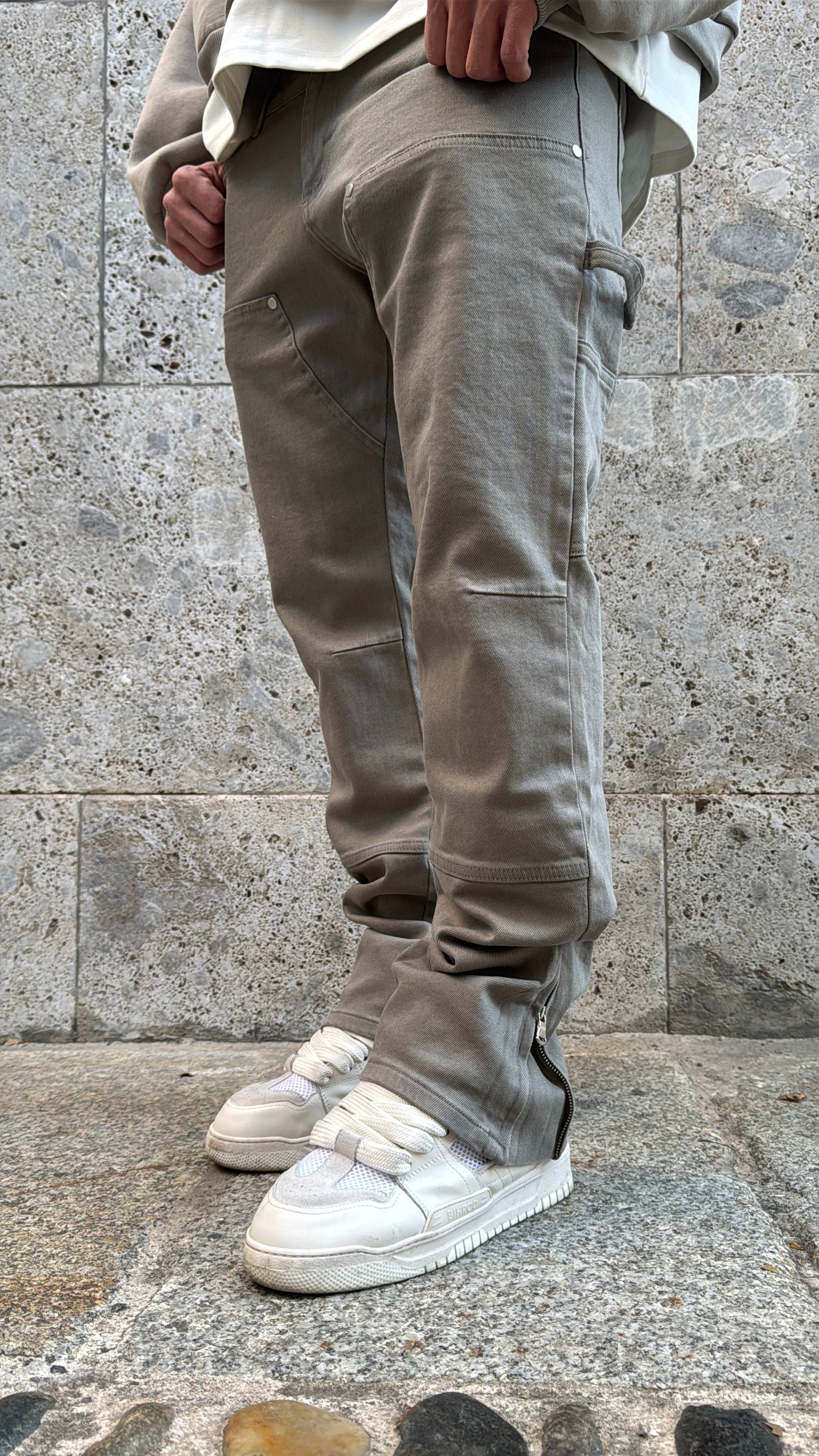 Carpenter Zipped