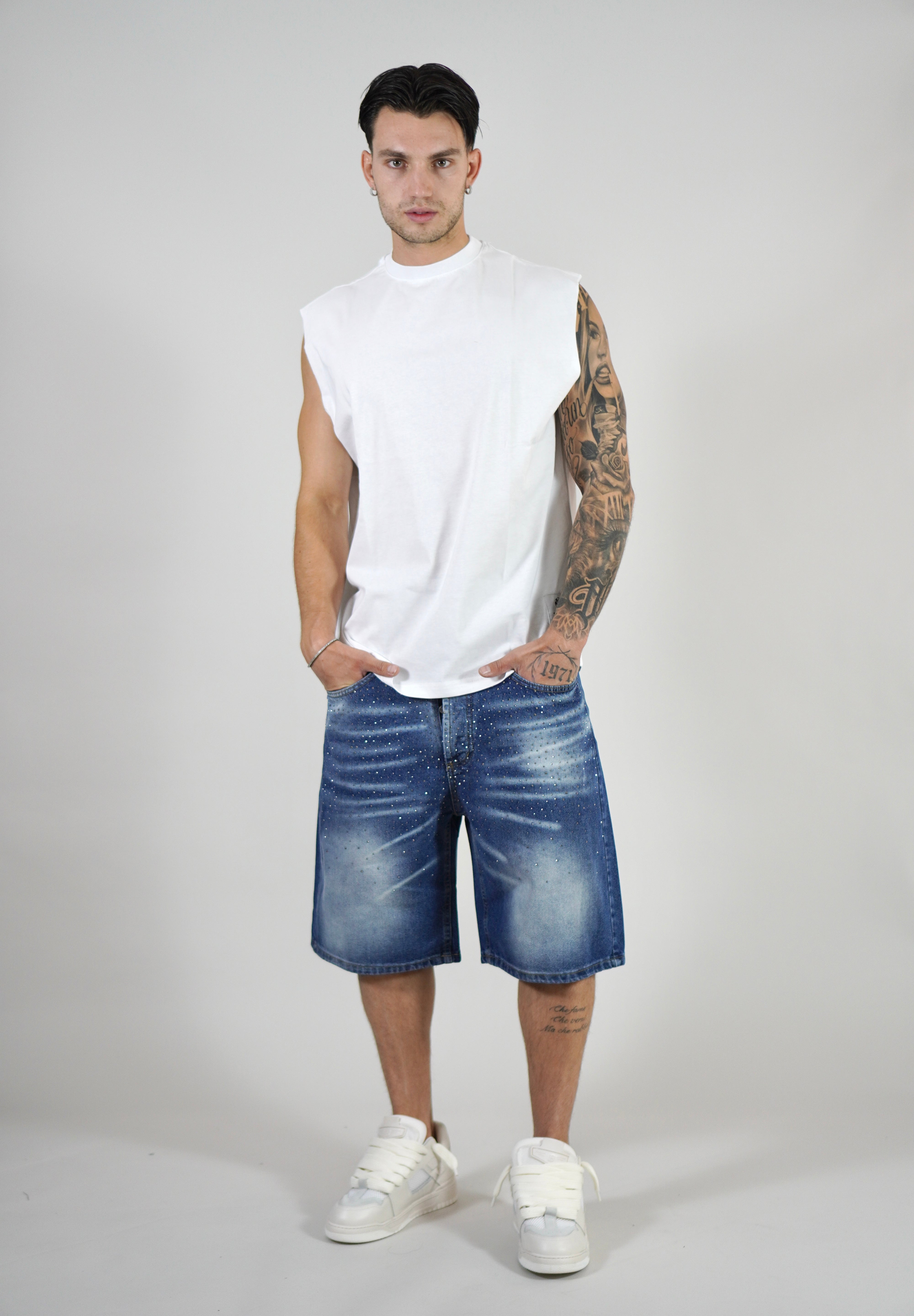 Short Diamond Blue