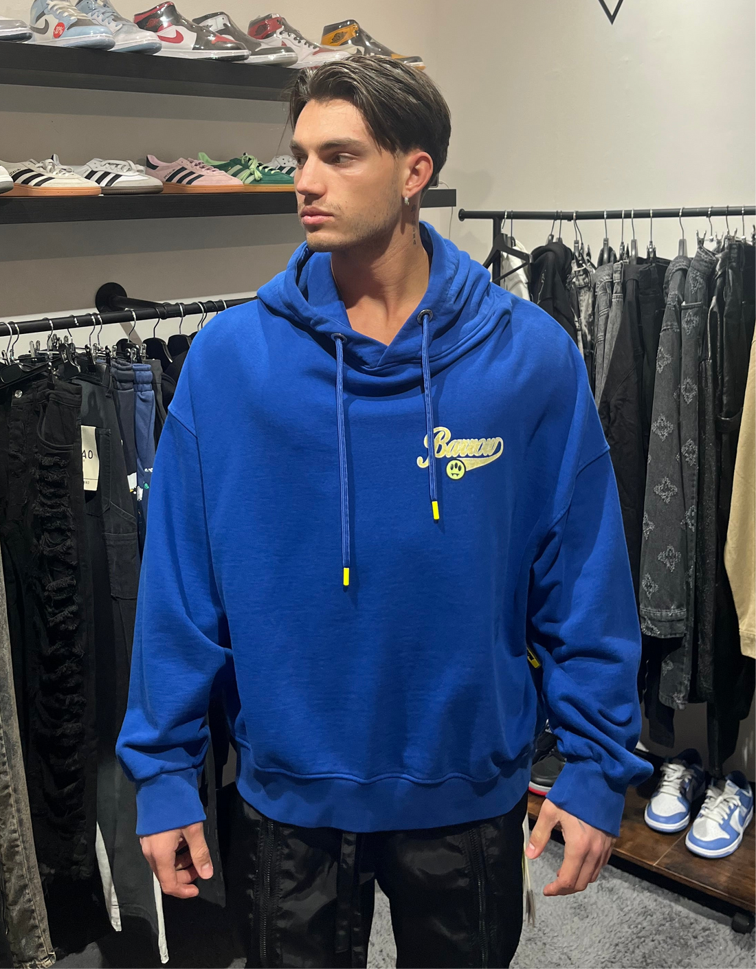 Hoodie Barrow Logo