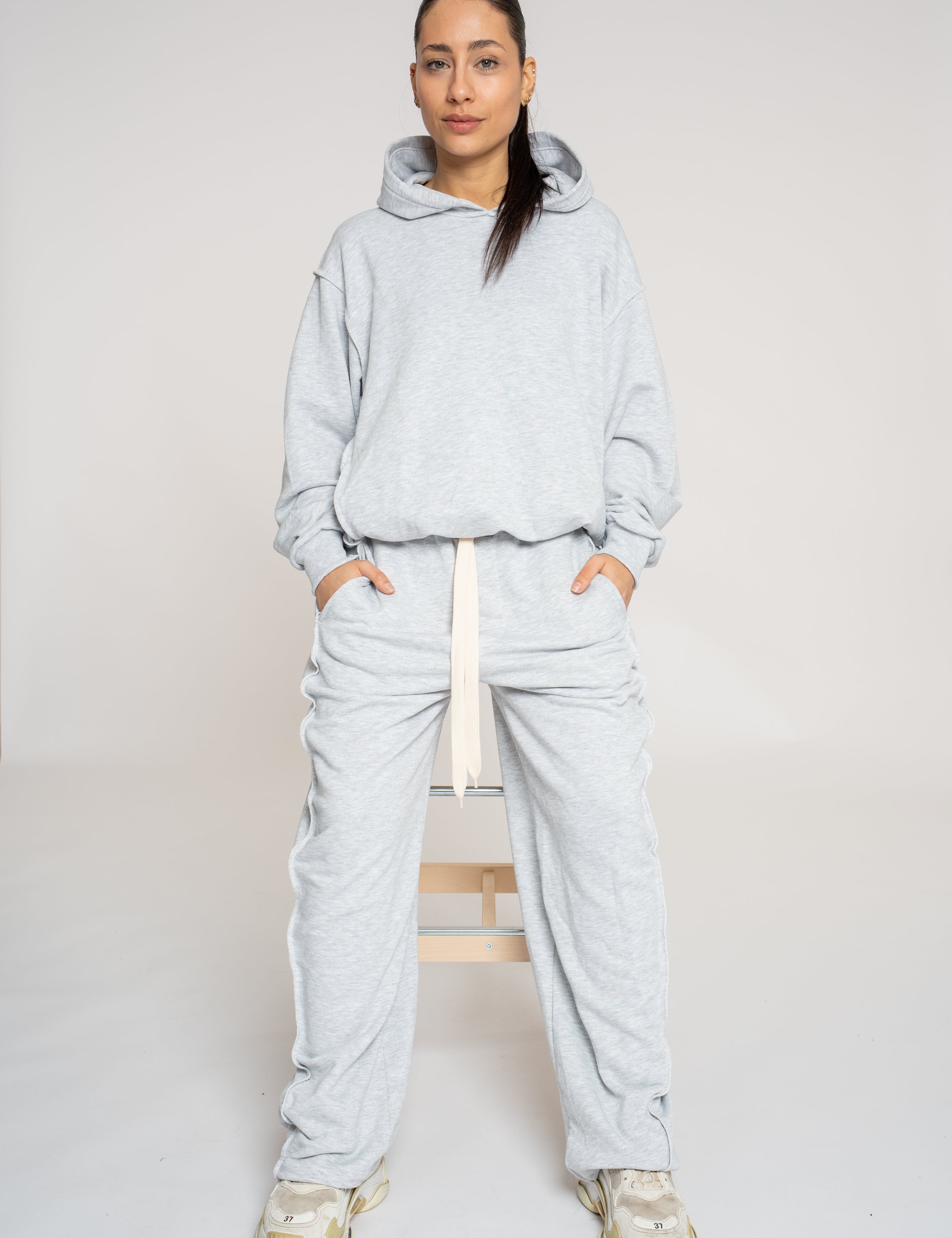 Tuta Boxy Chill Reverse (3 colori)