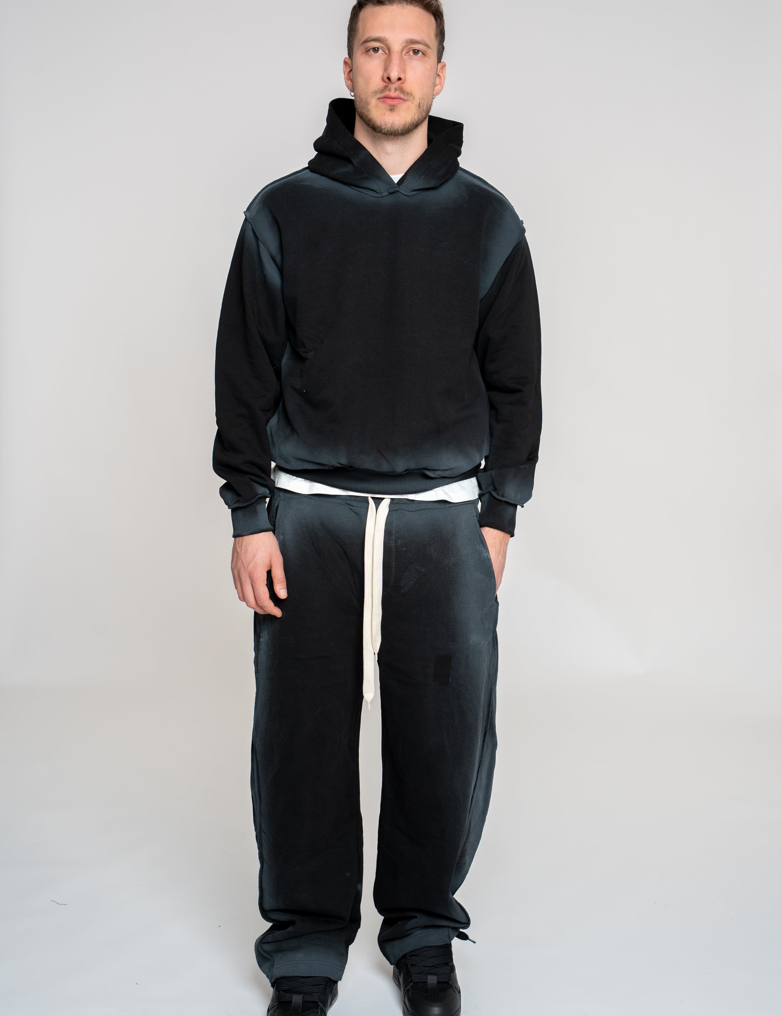 Tuta Boxy Chill Reverse (3 colori)