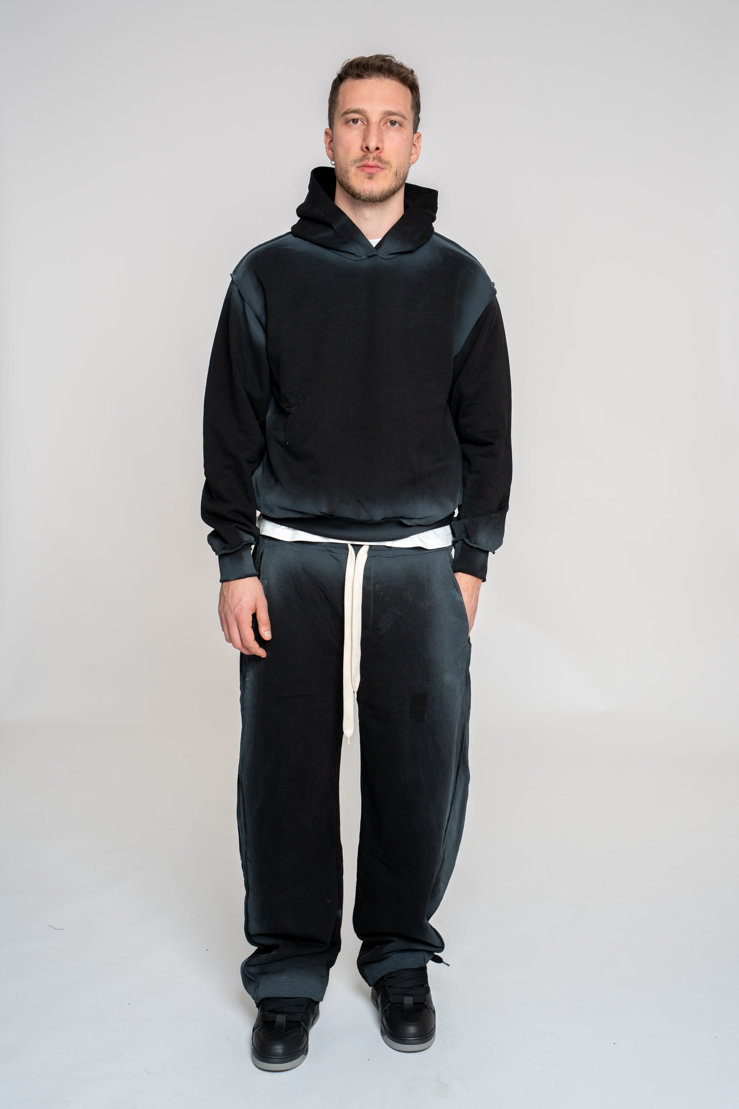 Tuta Boxy Chill Reverse (3 colori)