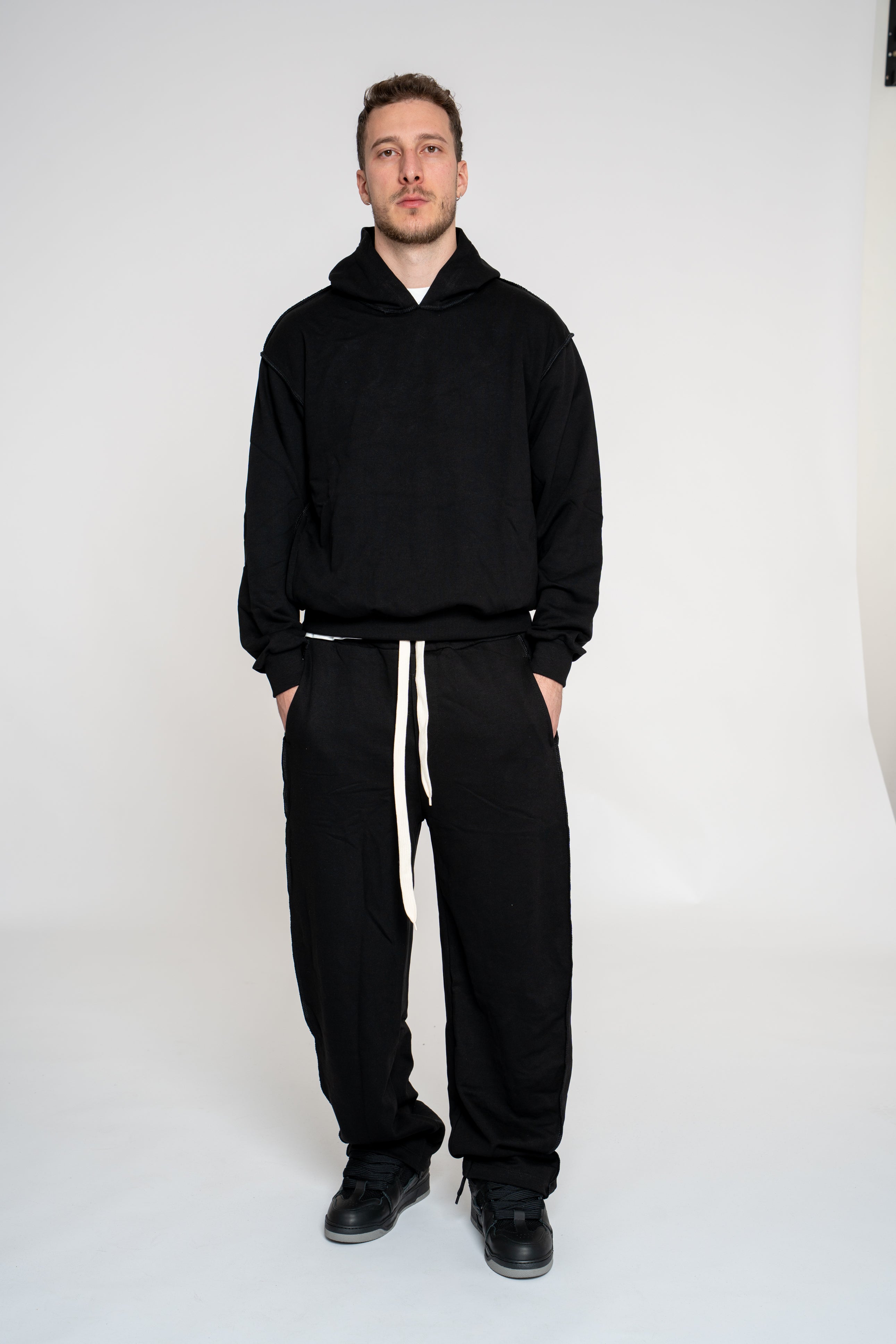 Tuta Boxy Chill Reverse (3 colori)