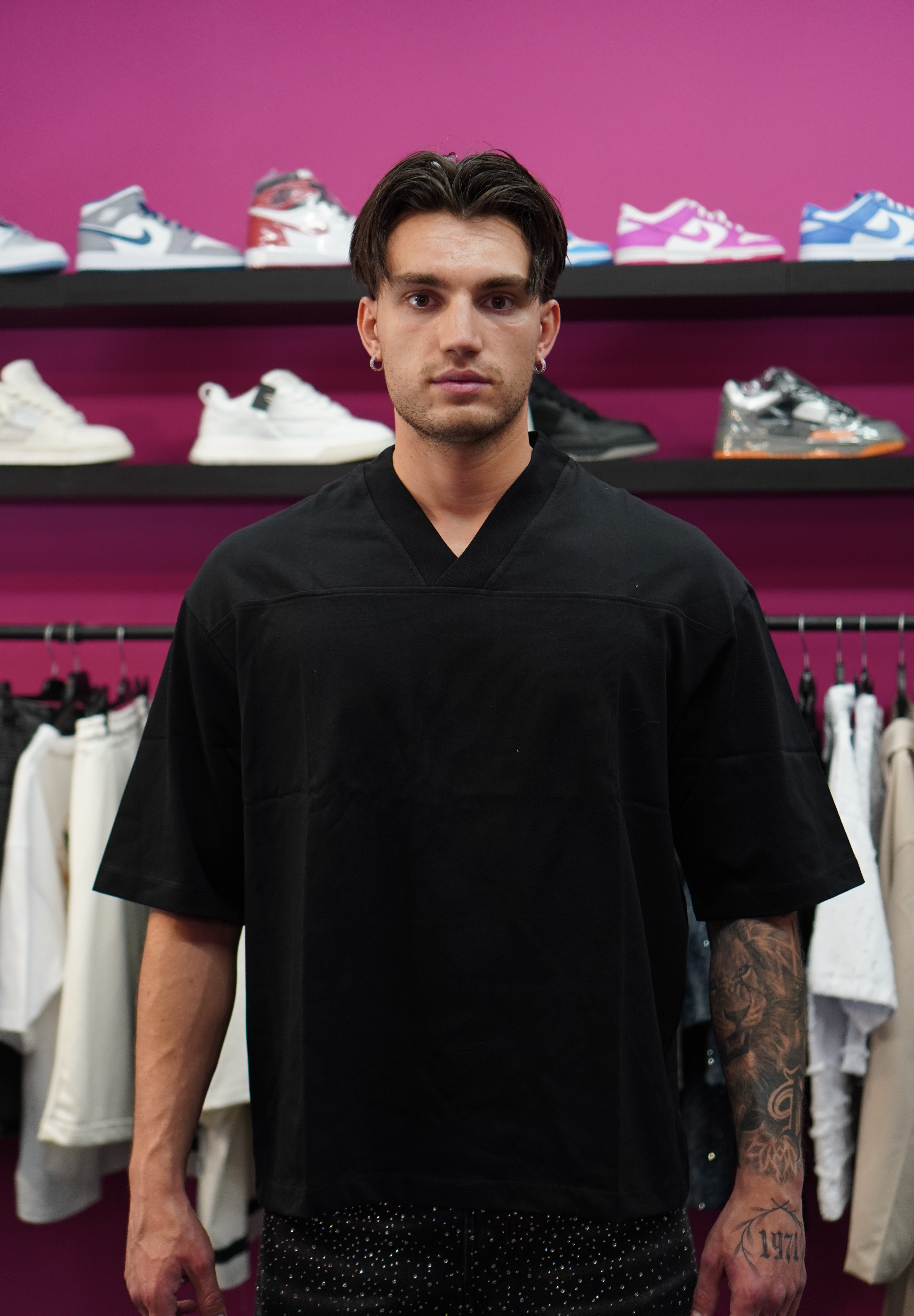 T-Shirt V