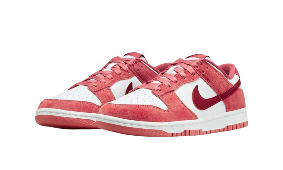 Nike Dunk low Valentine’s Day 2024